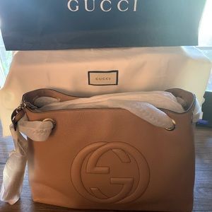 GUCCI Pebbled Calfskin Medium Soho Chain